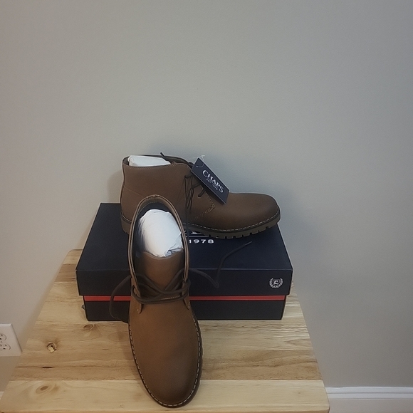 Boots - Picture 3 of 3